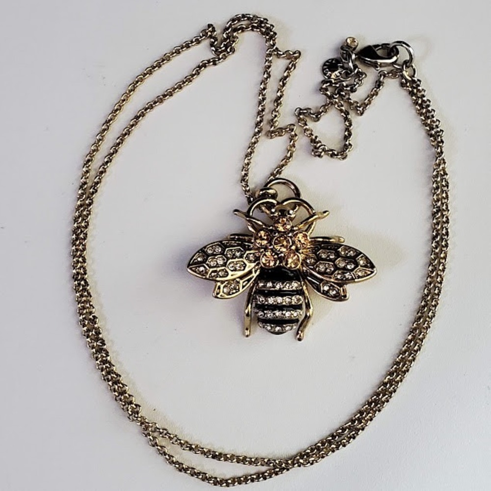 Ann Taylor Bumblebee Pendant Necklace Gold Tone Rhinestone Enamel Bee Jewelry - Picture 3 of 6